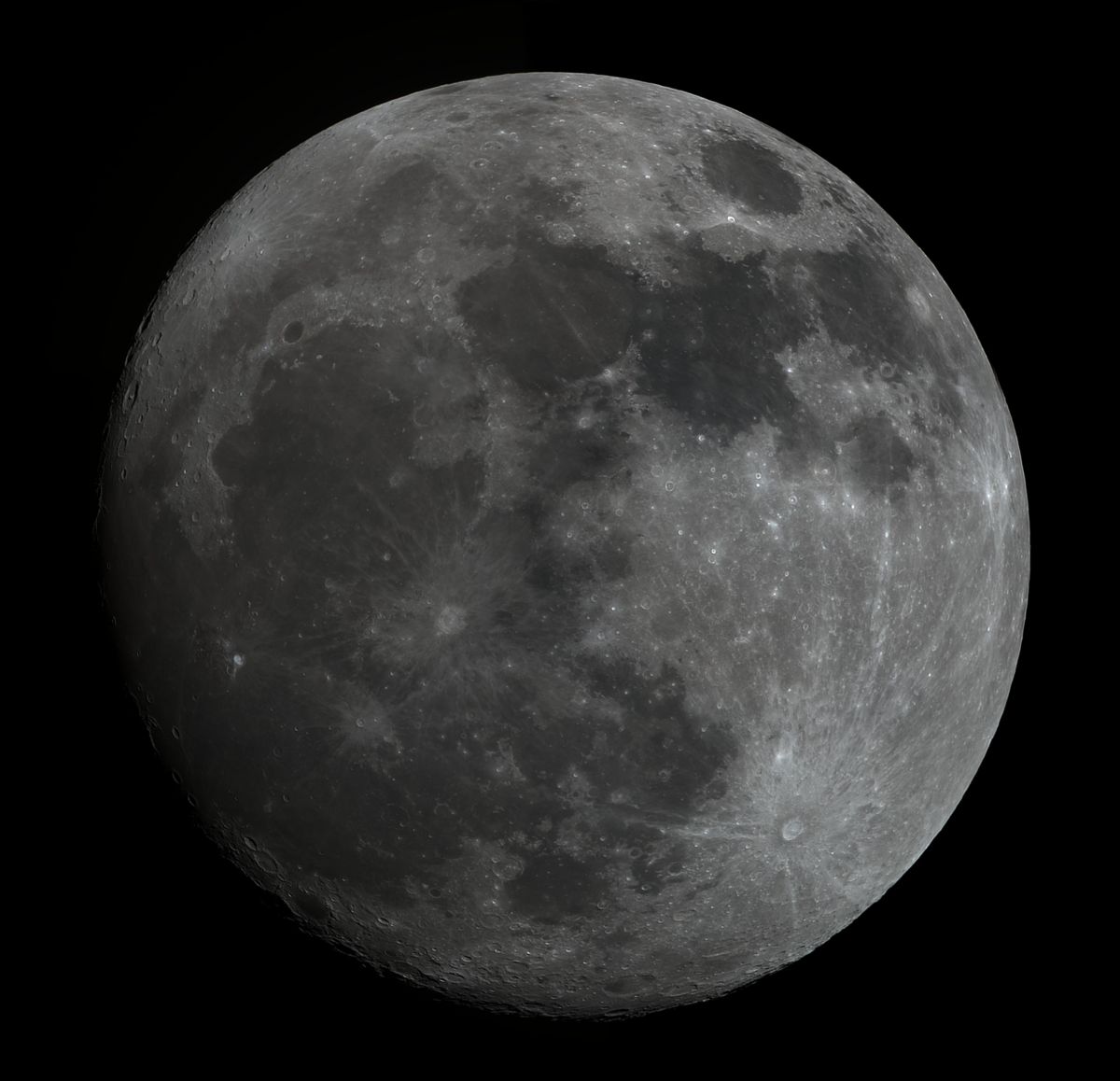 Summenbild vom Mond