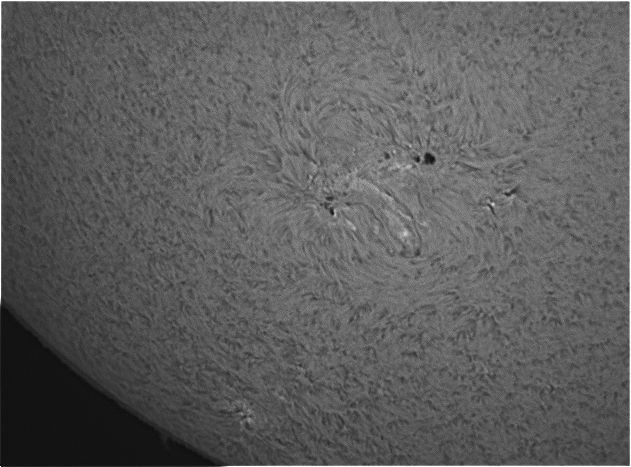 sun0005-14-31-38_bw.jpg