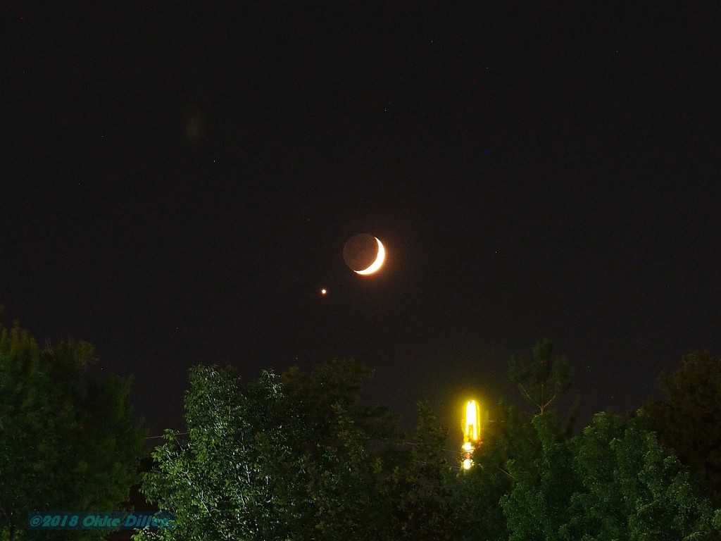Tête à tête von Mond und Venus