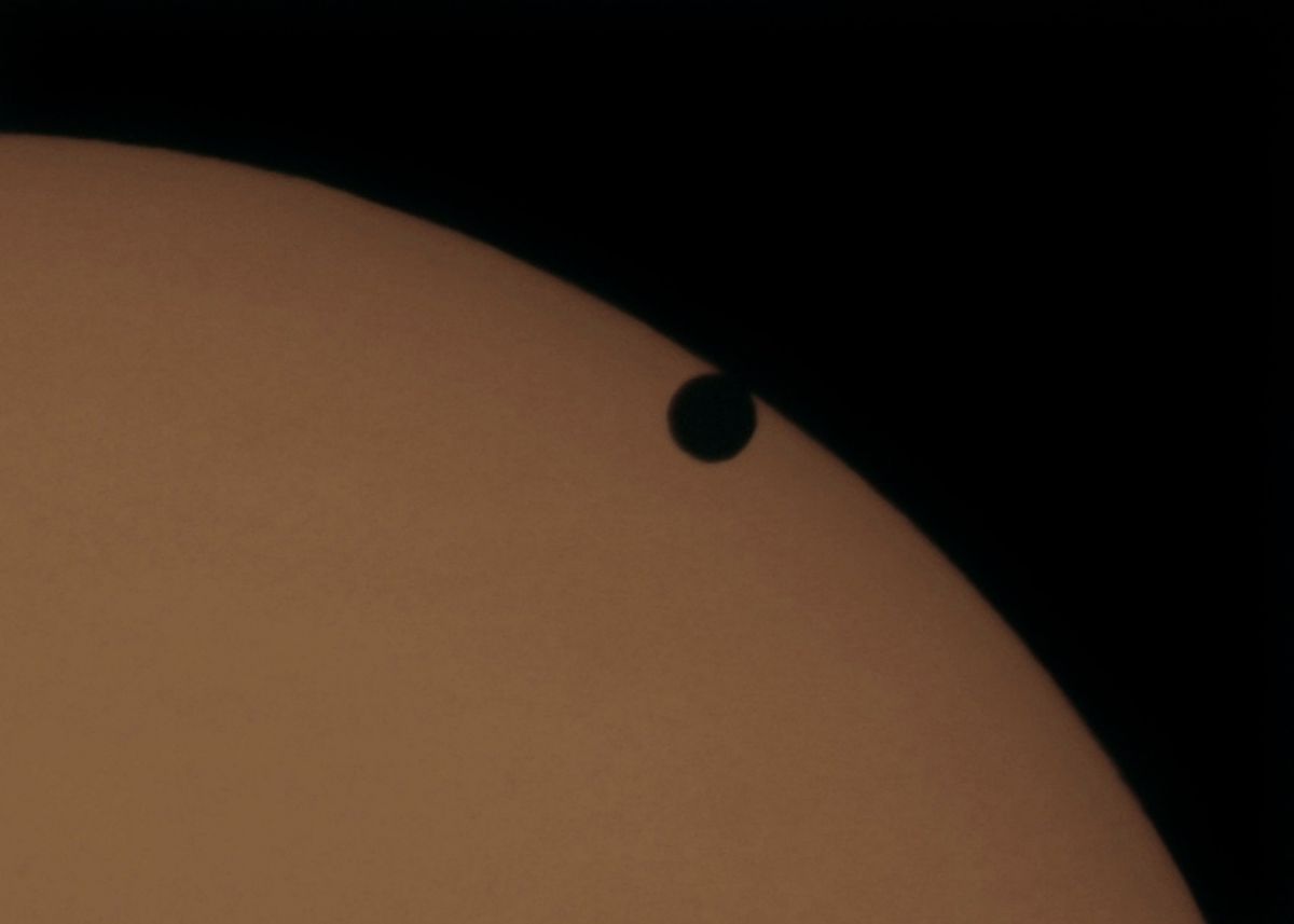 venustransit 3.Kontakt.jpg