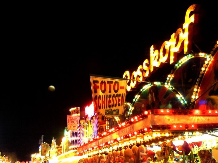Volksfest - Mondfinsternis .....