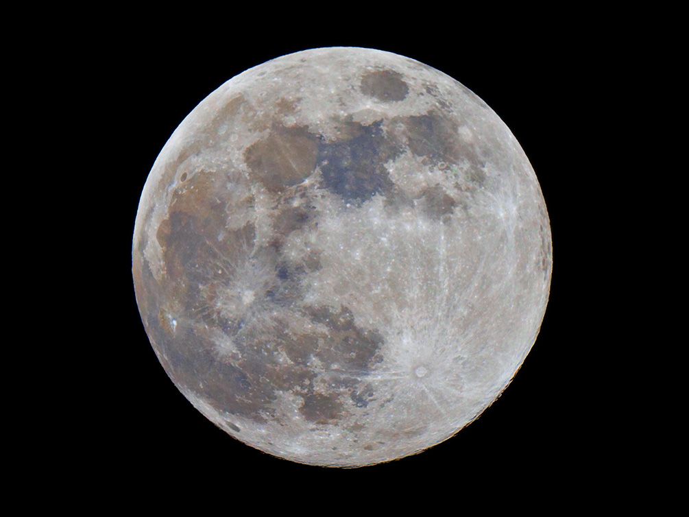 Vollmond in Farbe